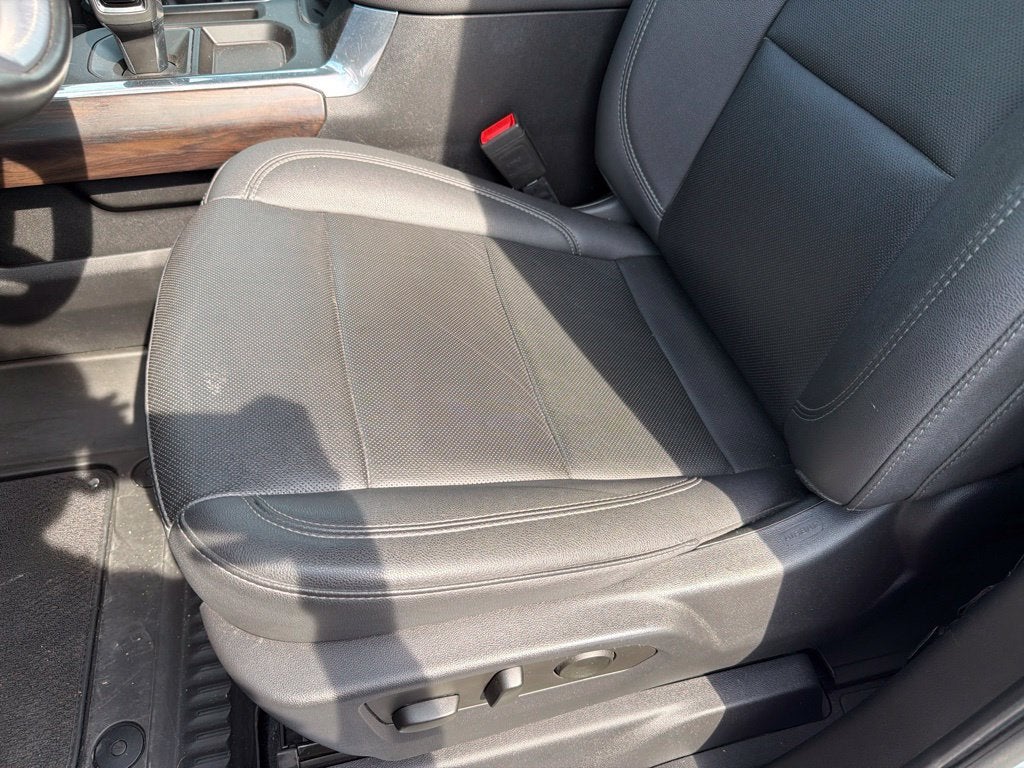 2023 GMC Sierra 1500 SLT Clean CarFax, One Owner, Leather