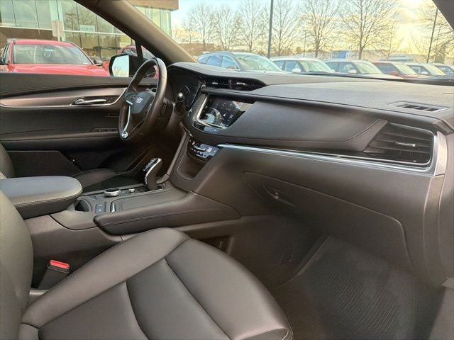 2023 Cadillac XT6 Luxury