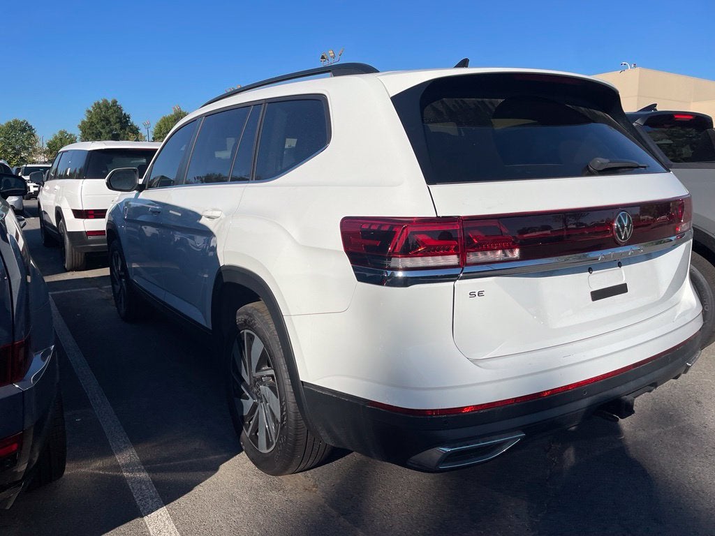 2024 Volkswagen Atlas 2.0T SE w/Technology Pano Roof, One Owner, Clean CarFax