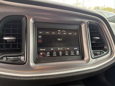 2022 Dodge Challenger SXT