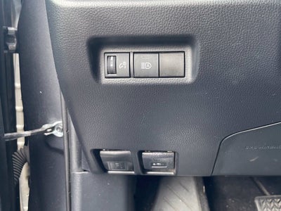 2019 Toyota RAV4 LE Clean CarFax, Blind Spot Warning