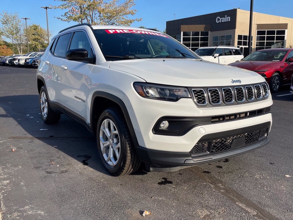 2024 Jeep Compass Latitude Clean CarFax, One Owner