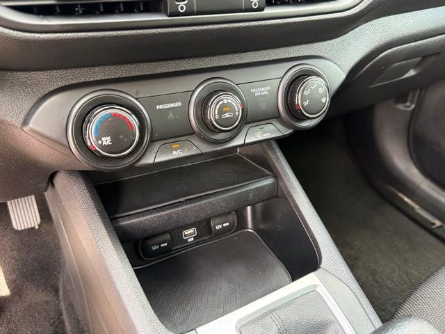 2023 Kia Forte LX
