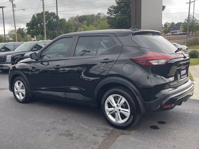 2021 Nissan Kicks S CarFax One Owner