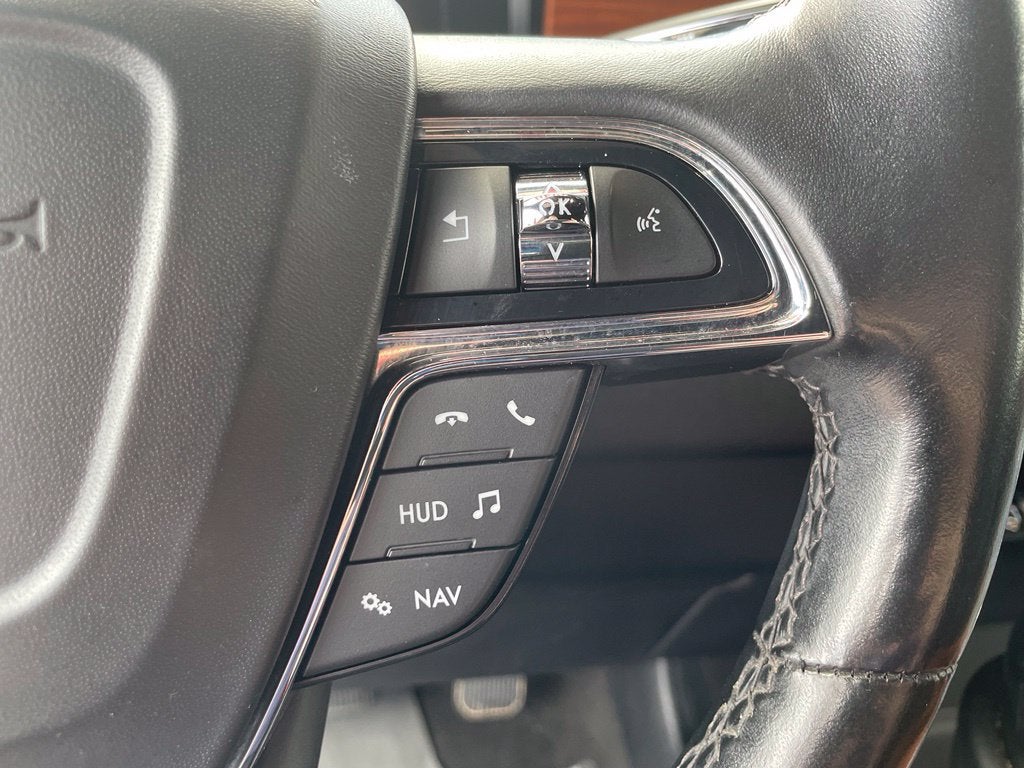 2019 Lincoln Navigator Reserve Clean CarFax, Revel Audio, Leather, Third Row