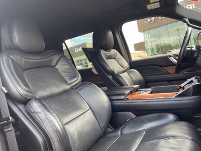2019 Lincoln Navigator Reserve Clean CarFax, Revel Audio, Leather, Third Row