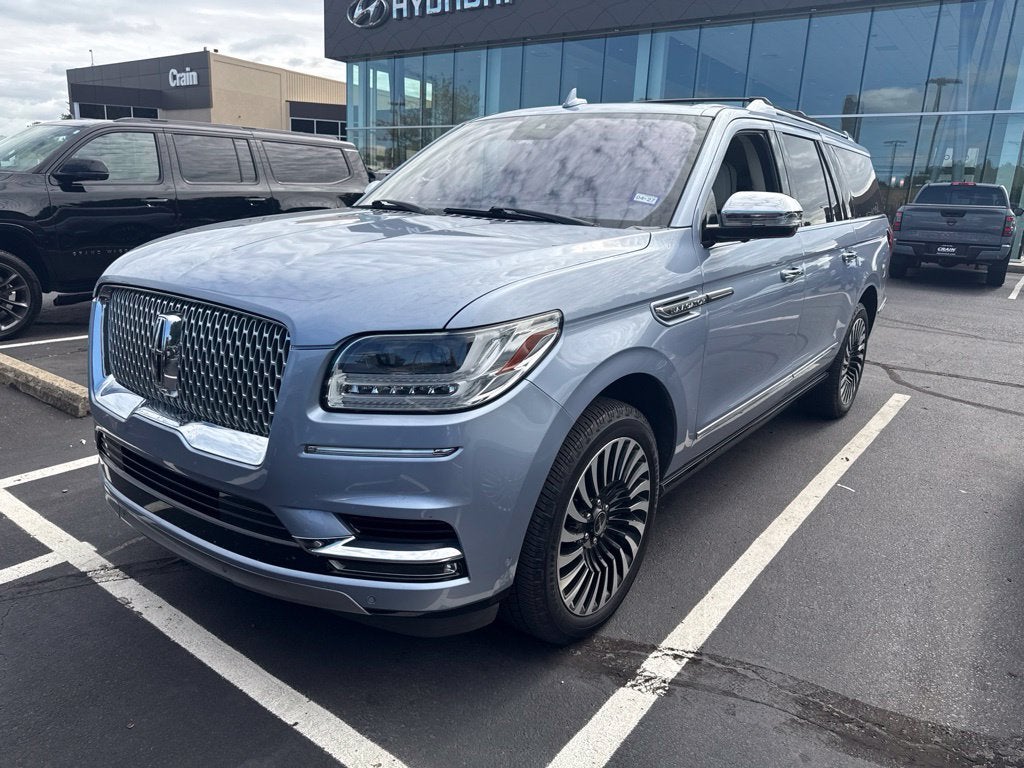 2019 Lincoln Navigator L Black Label Clean CarFax, One Owner, Pano Roof