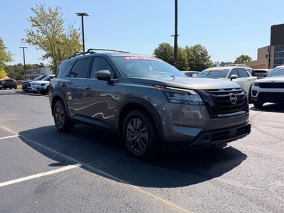 2022 Nissan Pathfinder SV 4WD, Clean CarFax, CarFax One Owner