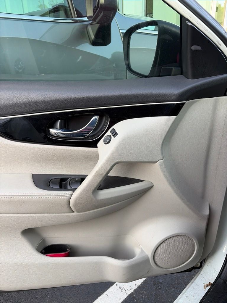 2017 Nissan Rogue Sport SL