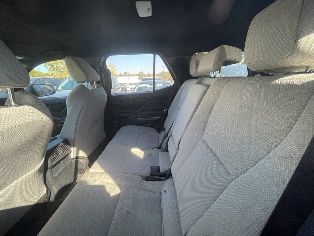 2025 Toyota 4Runner SR5 Clean CarFax, Third Row Seat