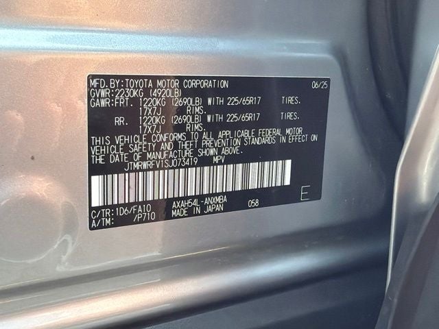 2025 Toyota RAV4 Hybrid XLE