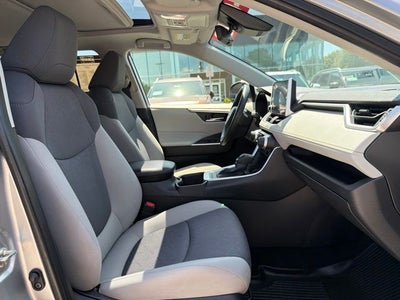 2025 Toyota RAV4 Hybrid XLE CARFAX 1-OWNER