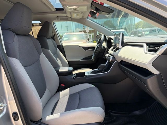 2025 Toyota RAV4 Hybrid XLE CARFAX 1-OWNER