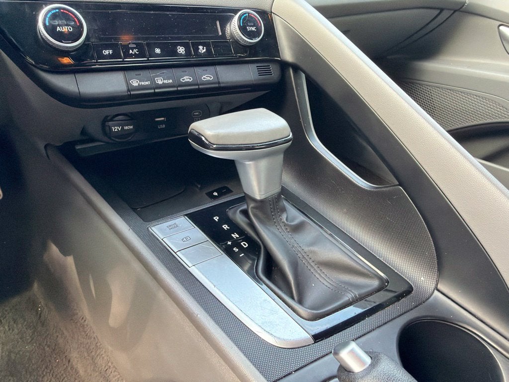 2025 Hyundai Elantra SEL Sport One Owner, Clean CarFax