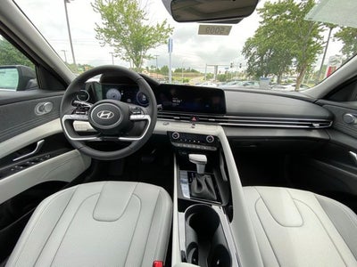 2025 Hyundai Elantra Limited