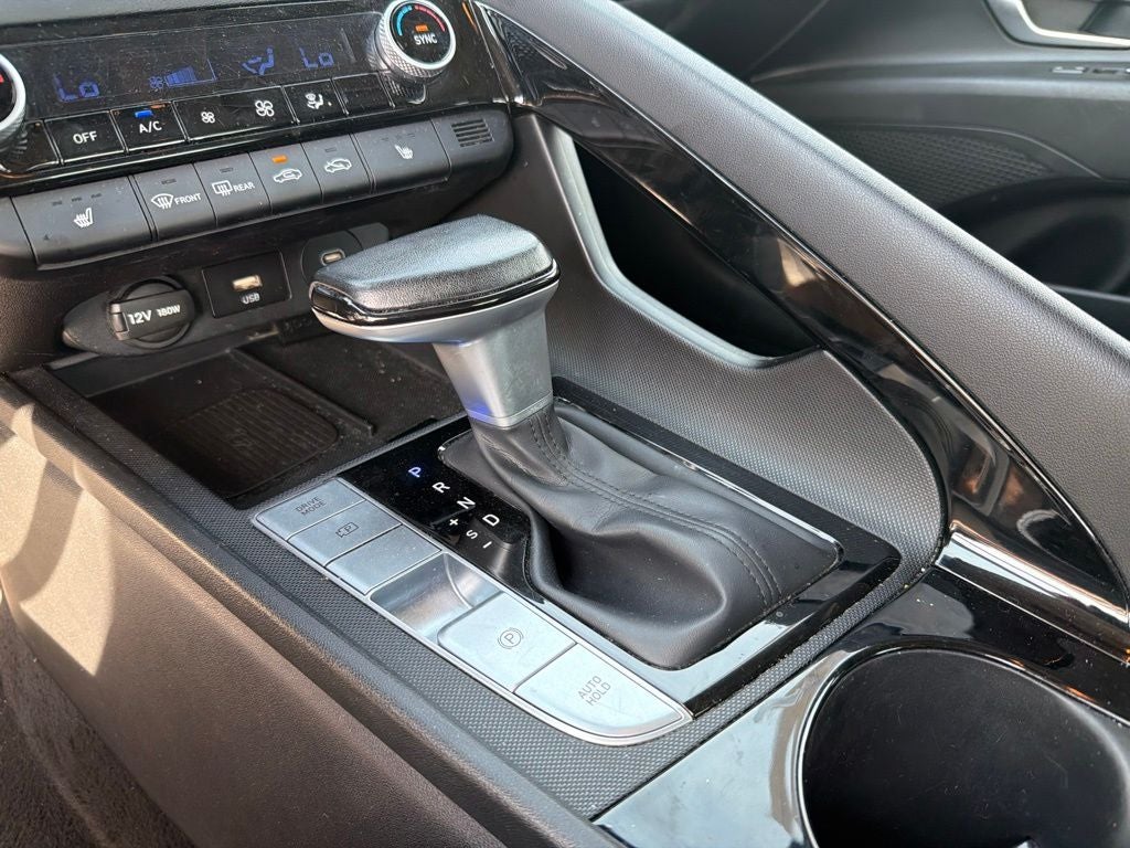 2025 Hyundai Elantra SEL Convenience CARFAX 1-Owner