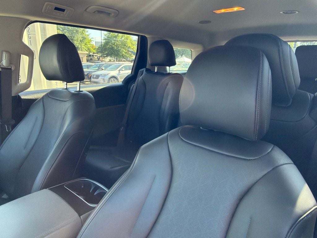 2025 Kia Carnival LXS CLEAN CARFAX 1-OWNER