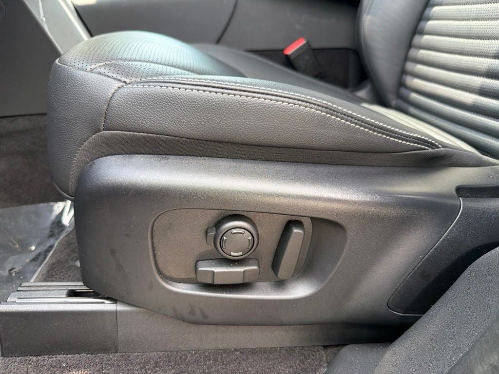 2025 Land Rover Discovery Dynamic SE CLEAN CARFAX 1-OWNER