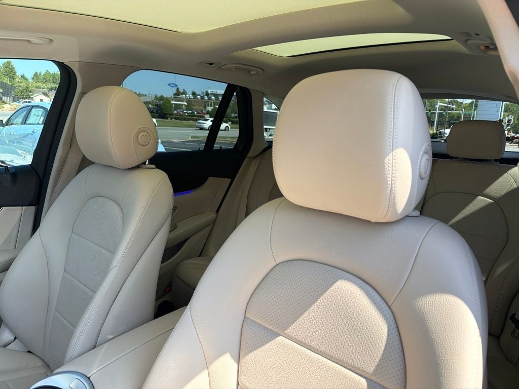 2022 Mercedes-Benz GLC GLC 300 Pano Moonroof, Clean CarFax