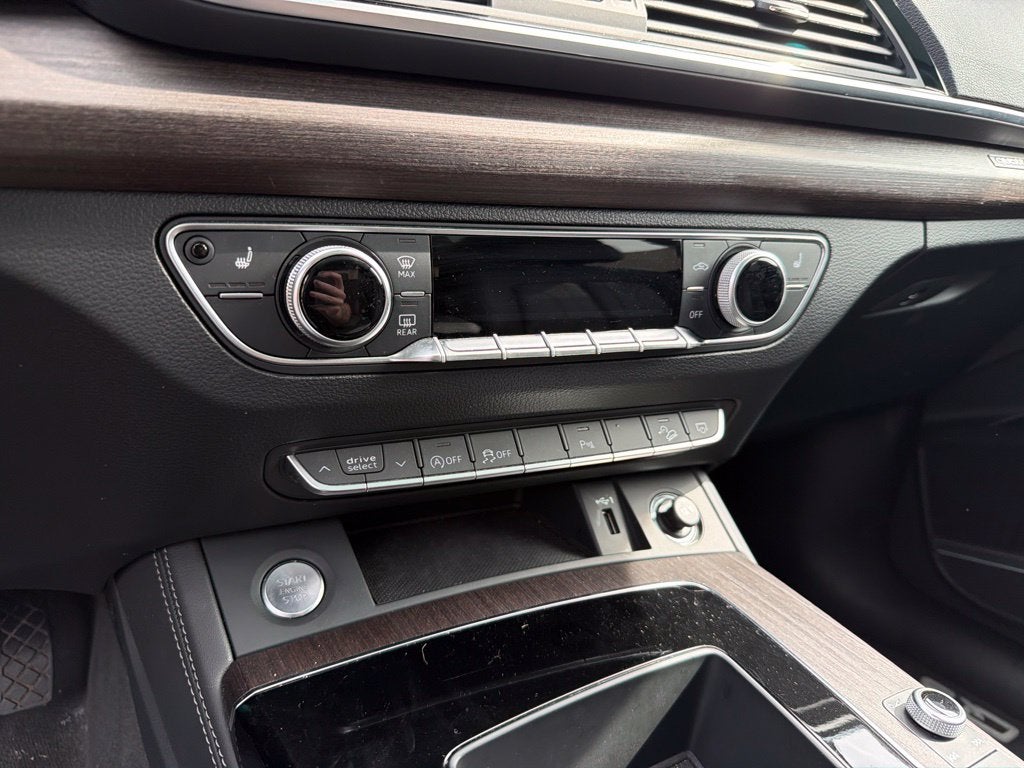 2024 Audi Q5 40 Premium Plus quattro