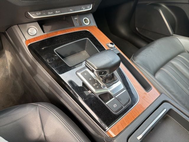 2022 Audi Q5 45 S line Premium quattro