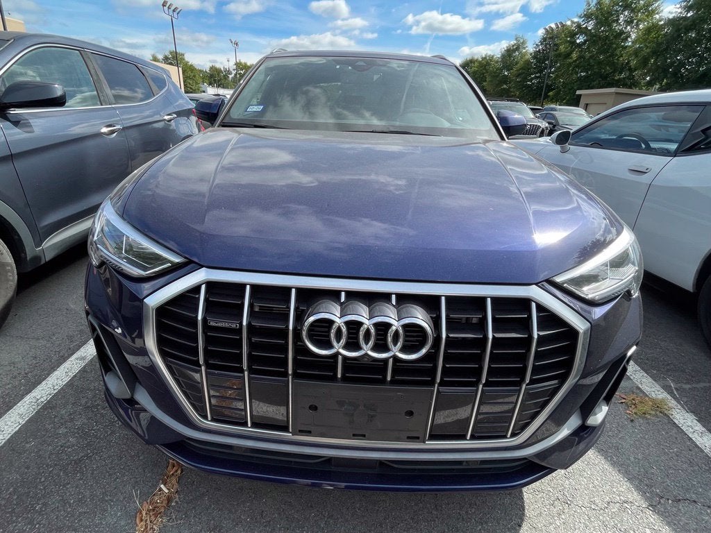 2024 Audi Q3 Premium Plus, One Owner, Navi, Leather, Moonroof S Line quattro