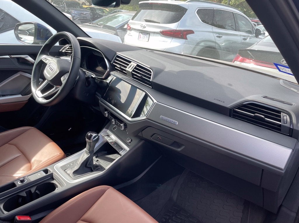 2024 Audi Q3 Premium Plus, One Owner, Navi, Leather, Moonroof S Line quattro