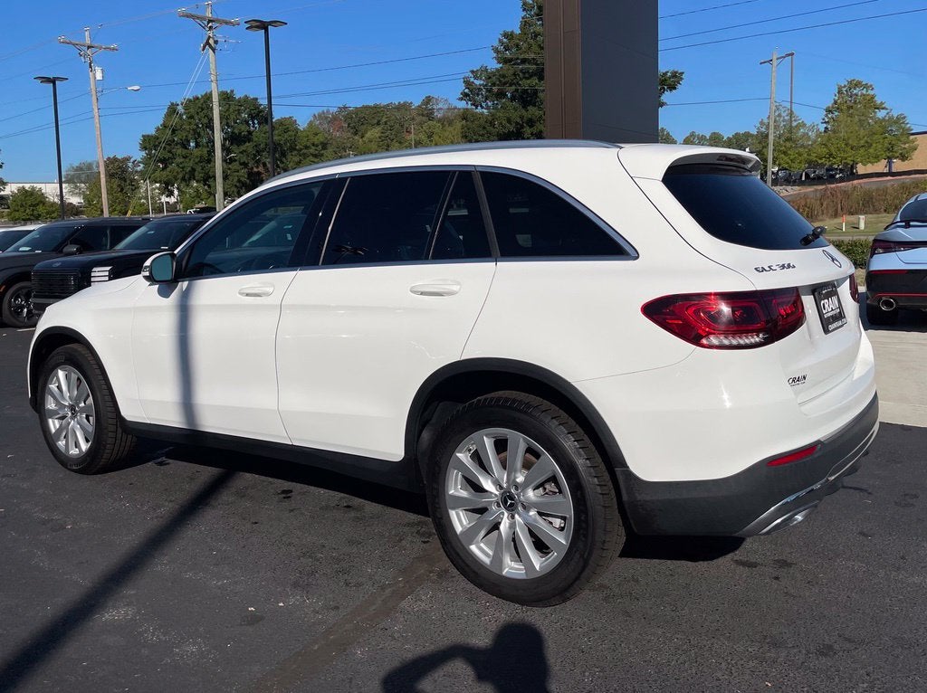 2020 Mercedes-Benz GLC GLC 300 Pano Roof, Leather, Low Miles, One Owner