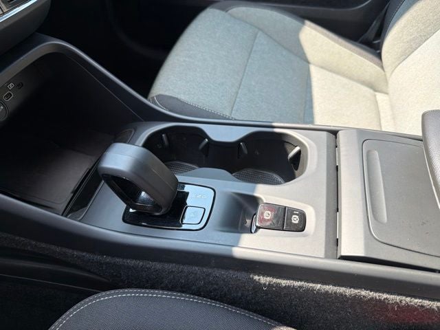 2024 Volvo XC40 B5 Core CLEAN CARFAX 1-OWNER