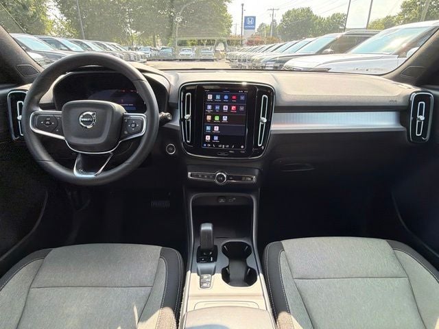 2024 Volvo XC40 B5 Core CLEAN CARFAX 1-OWNER