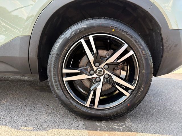 2024 Volvo XC40 B5 Core CLEAN CARFAX 1-OWNER