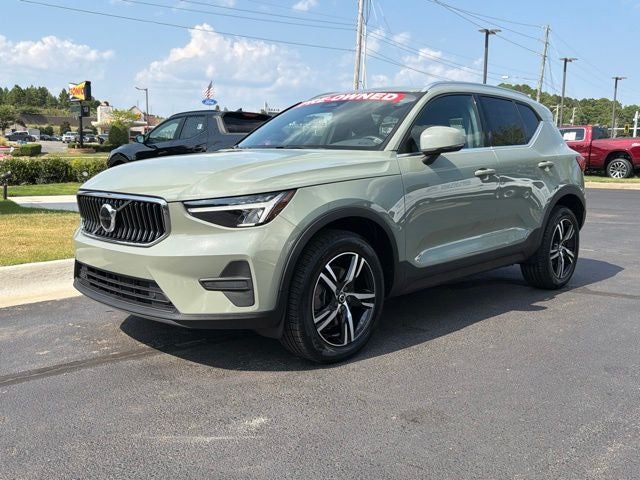 2024 Volvo XC40 B5 Core CLEAN CARFAX 1-OWNER