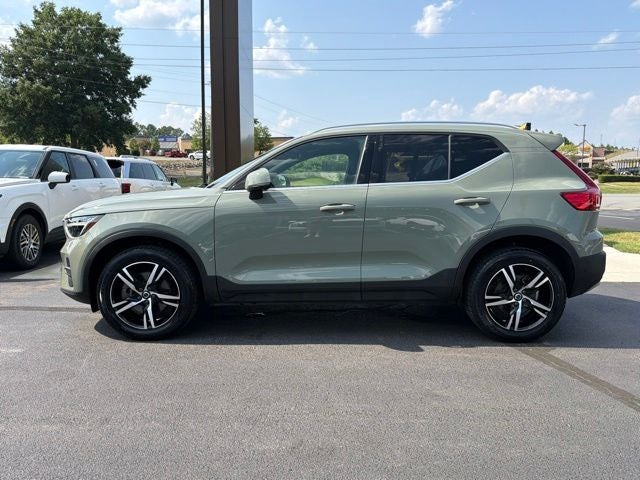 2024 Volvo XC40 B5 Core CLEAN CARFAX 1-OWNER