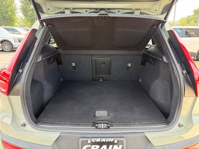 2024 Volvo XC40 B5 Core CLEAN CARFAX 1-OWNER