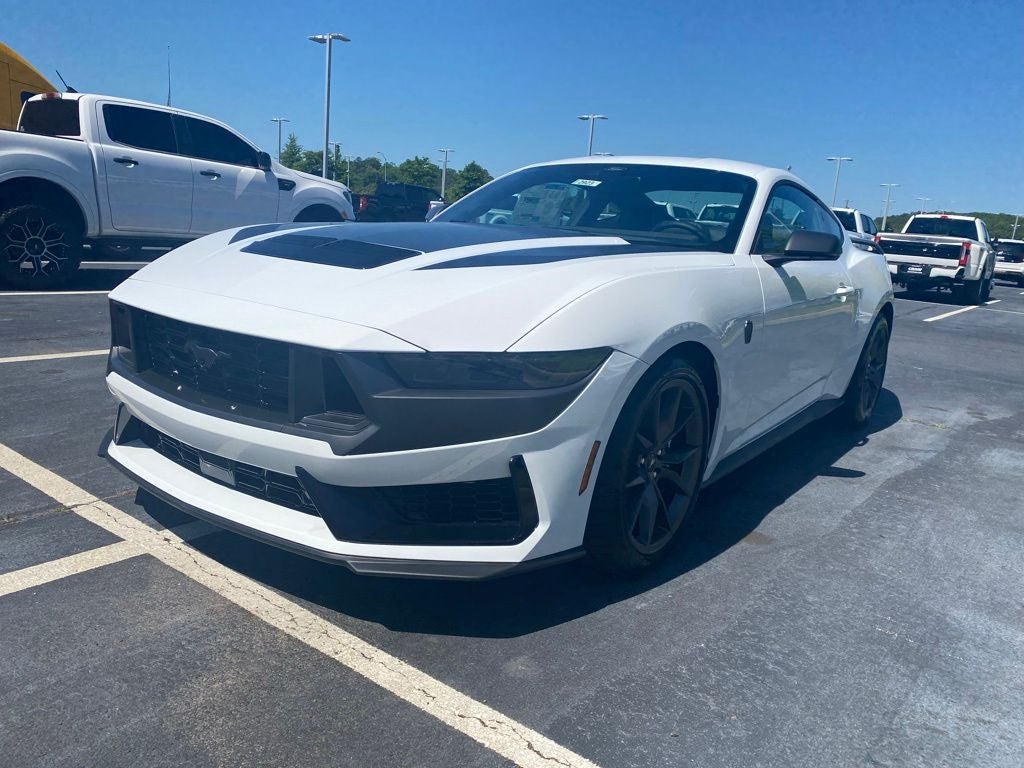 2026 Ford Mustang Dark Horse
