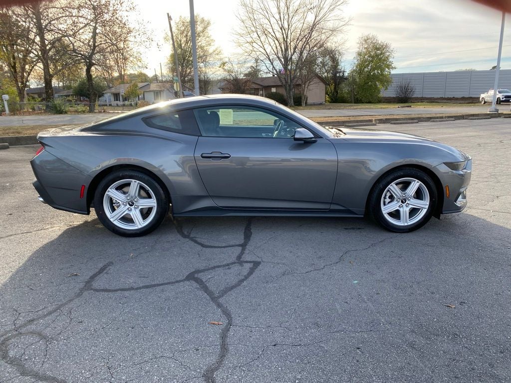 2026 Ford Mustang EcoBoost Fastback - Photo 8