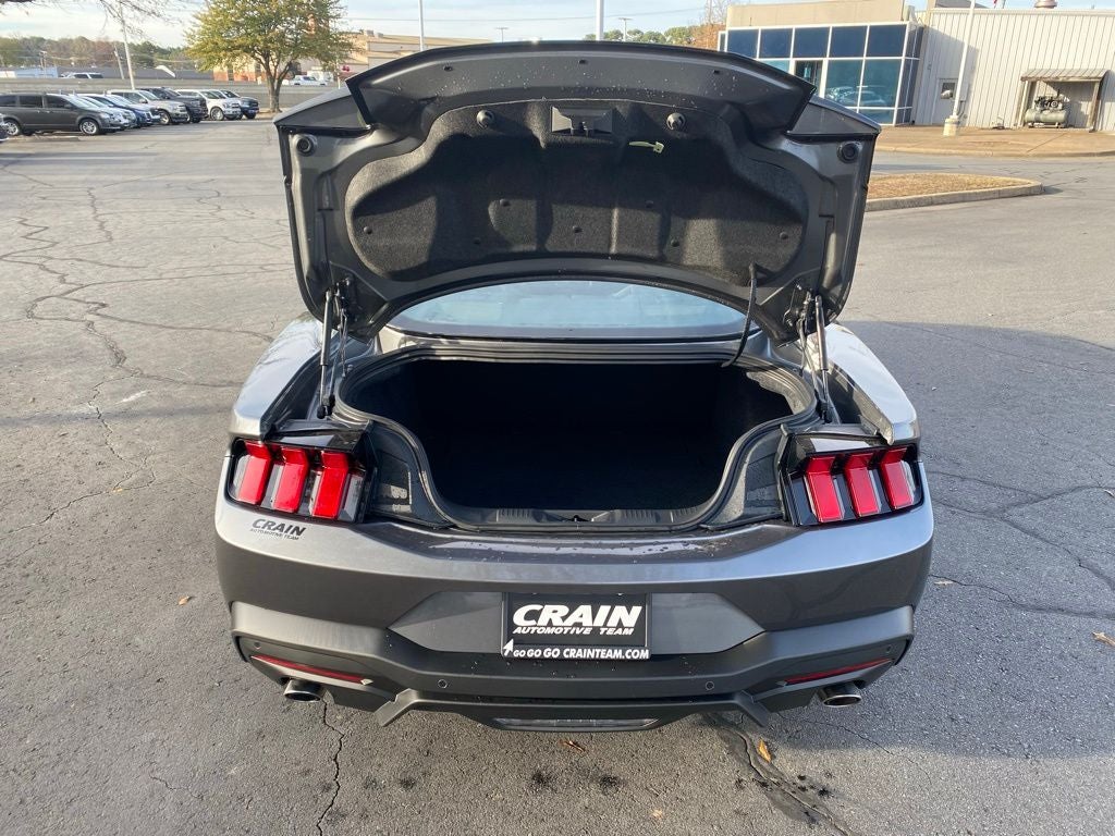 2026 Ford Mustang EcoBoost Fastback - Photo 9