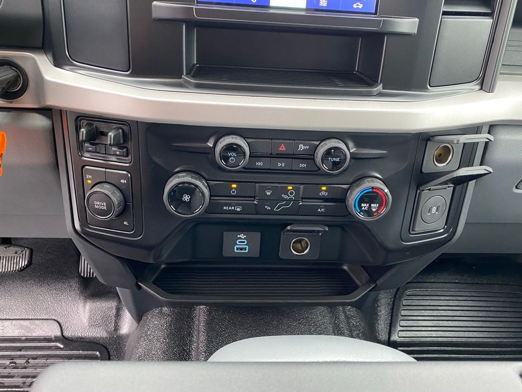 2026 Ford F-350SD XL DRW