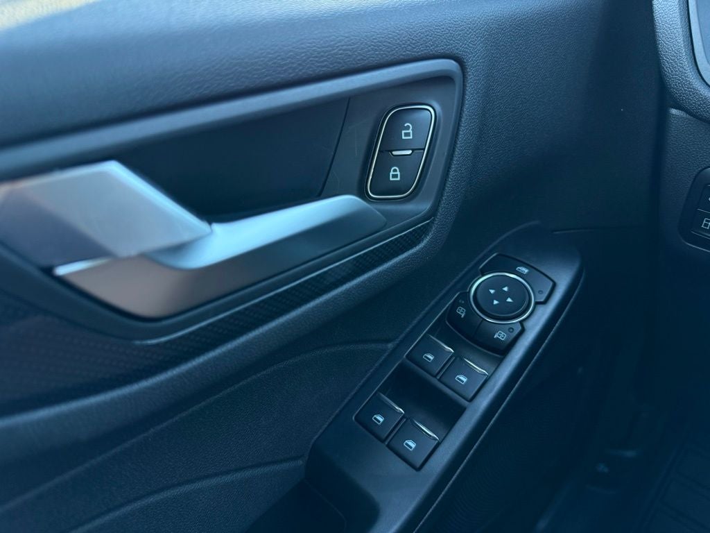 2026 Ford Escape Hybrid ST-Line Select