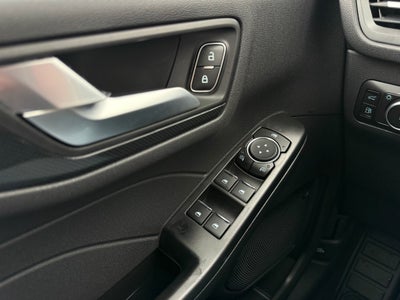 2026 Ford Escape Hybrid ST-Line Select