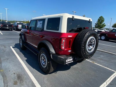 2026 Ford Bronco Outer Banks