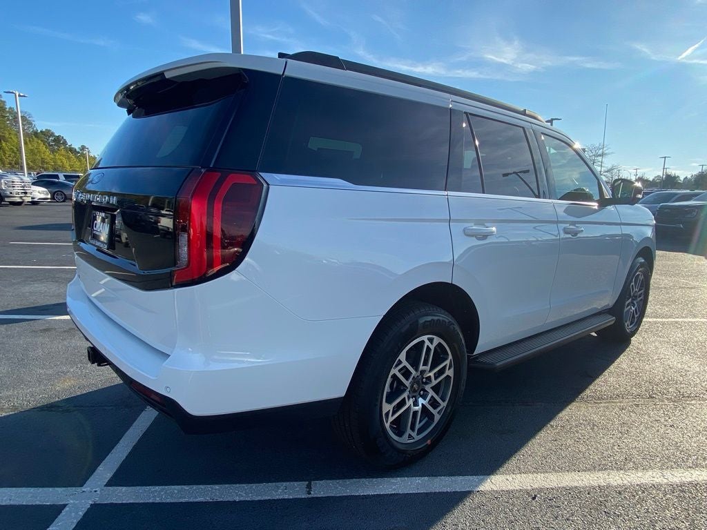 2026 Ford Expedition Active