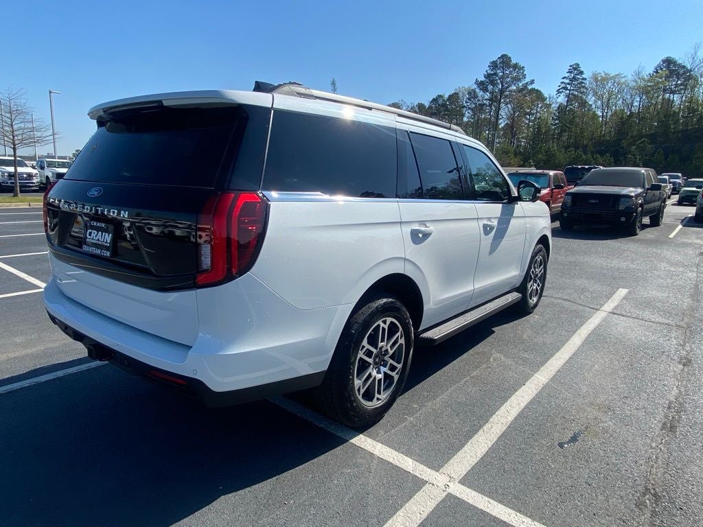 2026 Ford Expedition Active