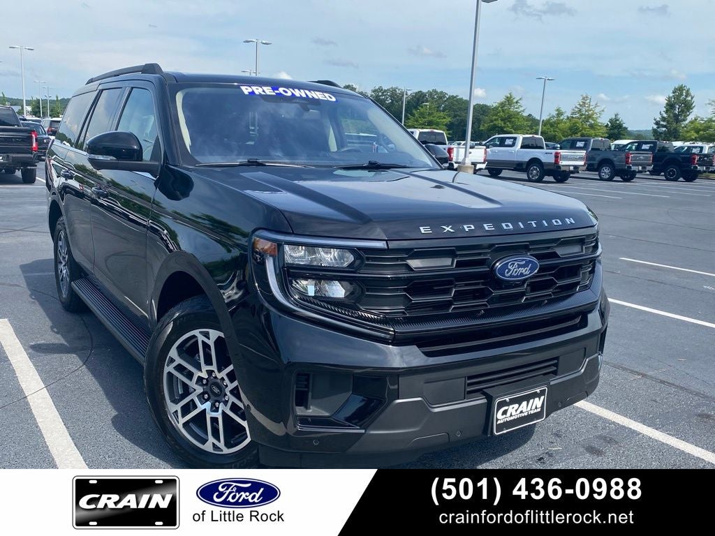 2025 Ford Expedition's photo