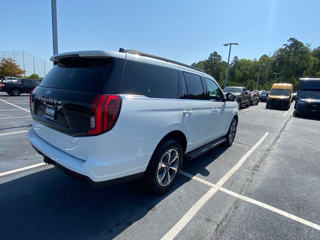2027 Ford Expedition Active