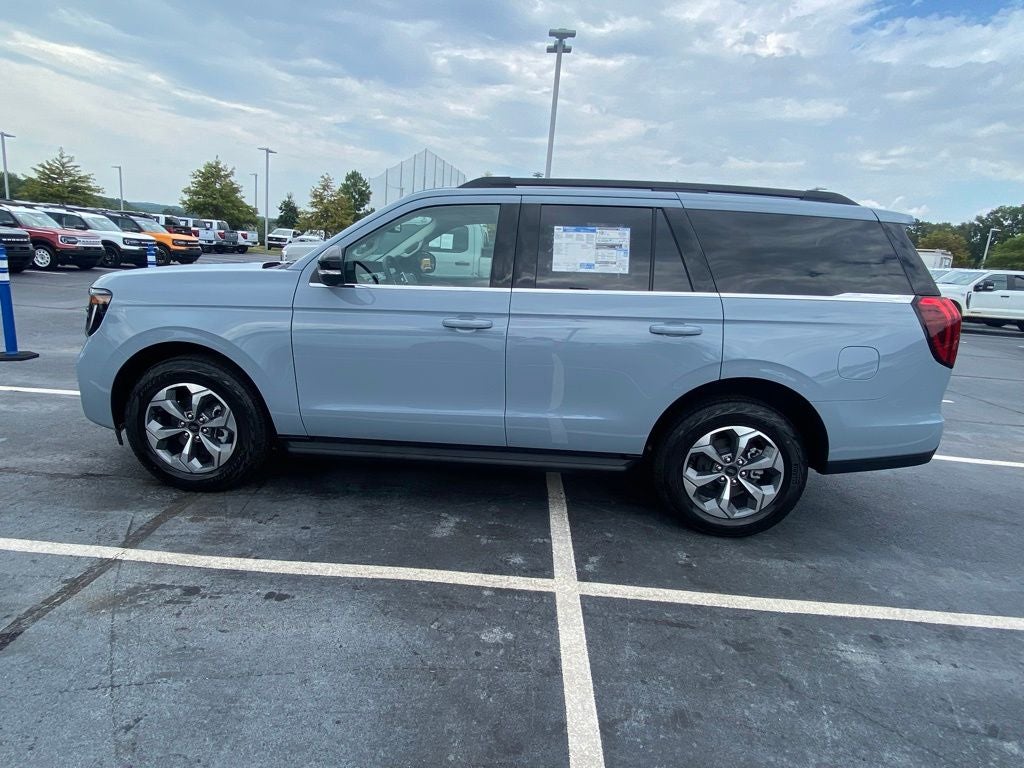 2027 Ford Expedition Active