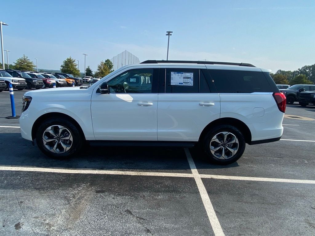 2027 Ford Expedition Active