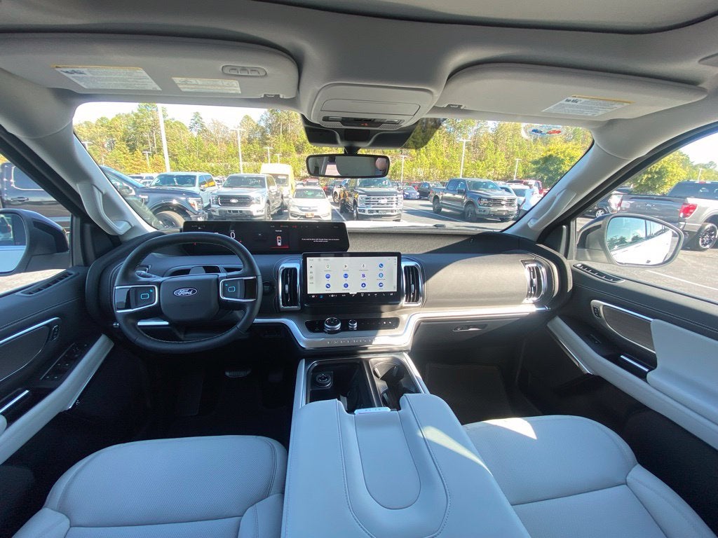 2027 Ford Expedition Platinum