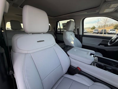 2026 Ford Expedition Platinum