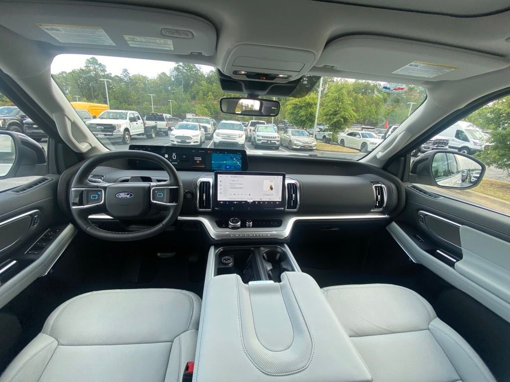 2027 Ford Expedition Platinum